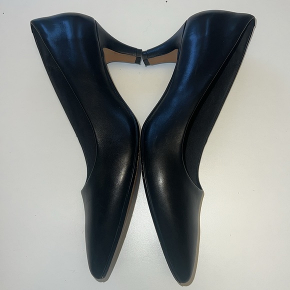 Cole Haan Black Leather Heels Pumps Bundle of 2 size 9.5 and 10 - Picture 8 of 12
